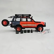 ماکت فلزی تویوتا لندکروز LC80