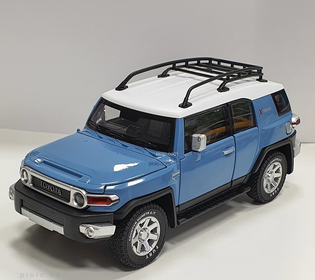 ماکت فلزی تویوتا FJ کروز TOYOTA FJ 1/24